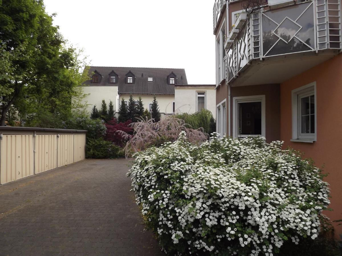Apartments Und Zimmer Gaestehaus Matthias Dresden Ngoại thất bức ảnh