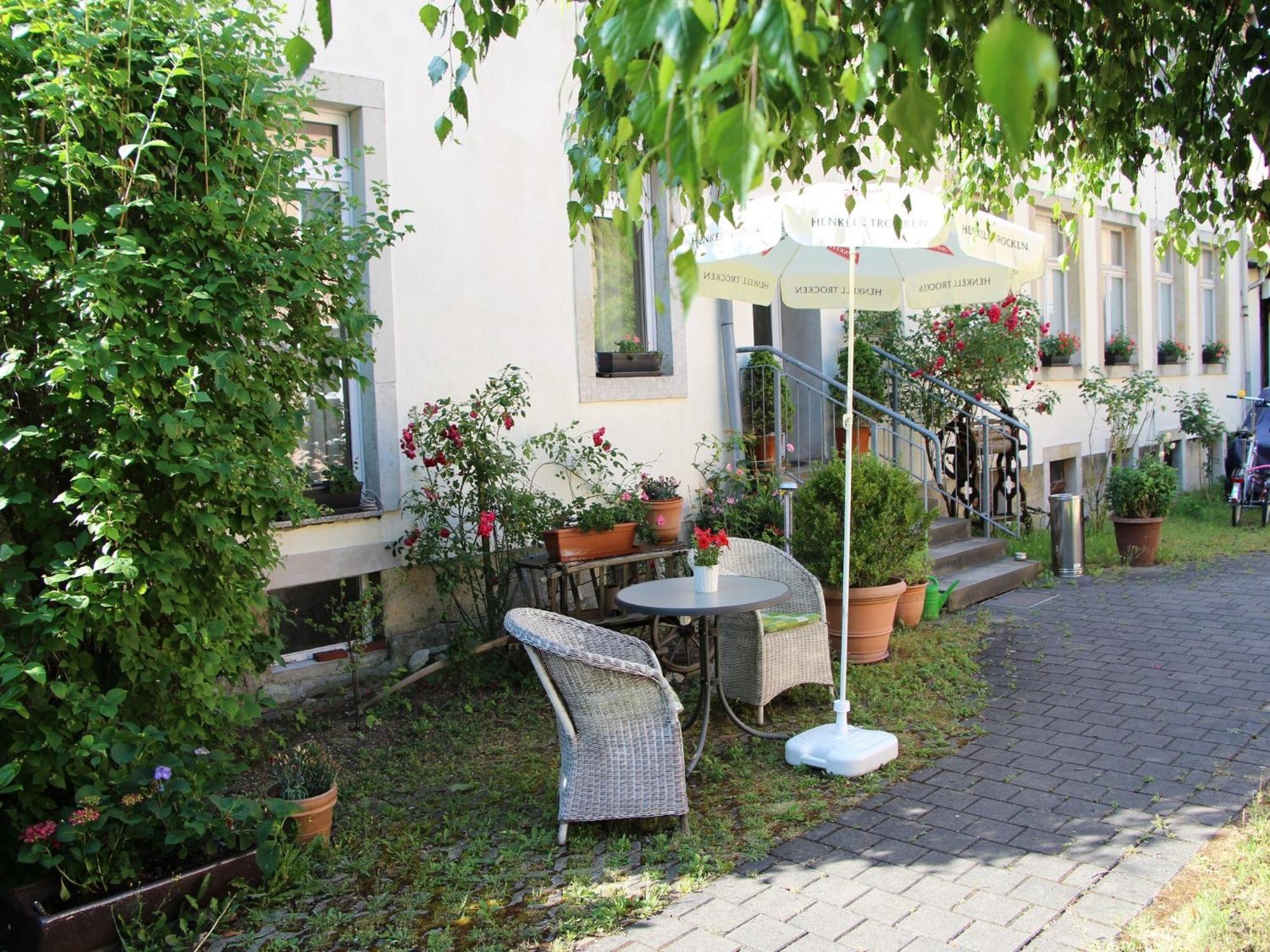 Apartments Und Zimmer Gaestehaus Matthias Dresden Ngoại thất bức ảnh