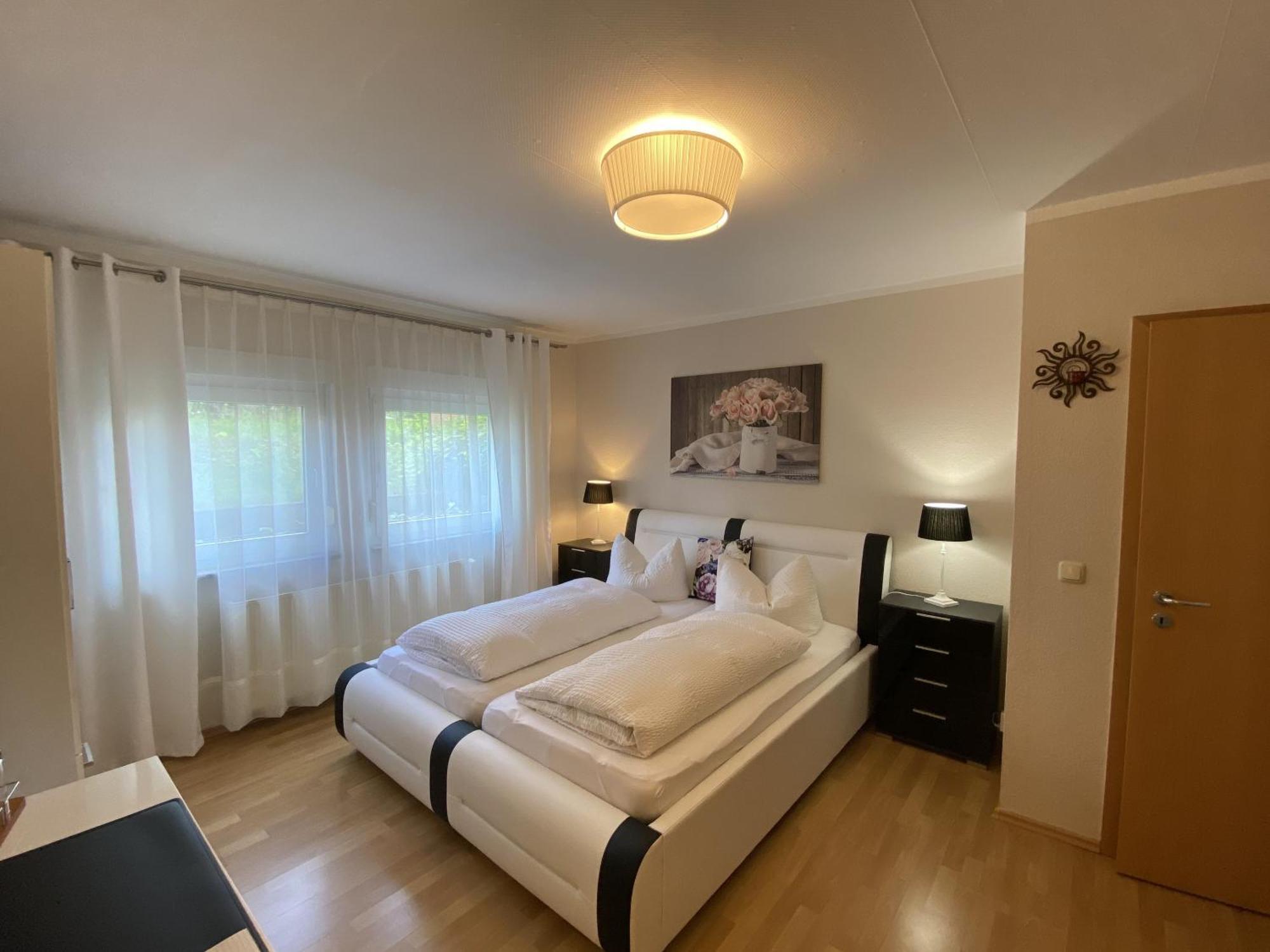 Apartments Und Zimmer Gaestehaus Matthias Dresden Phòng bức ảnh
