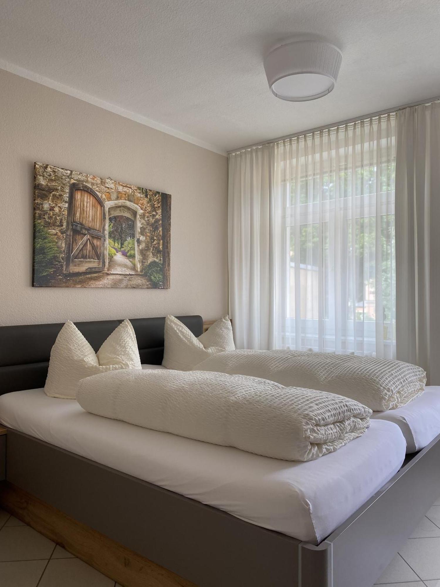 Apartments Und Zimmer Gaestehaus Matthias Dresden Phòng bức ảnh