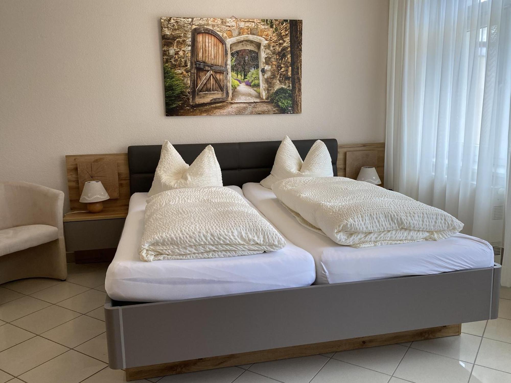 Apartments Und Zimmer Gaestehaus Matthias Dresden Phòng bức ảnh