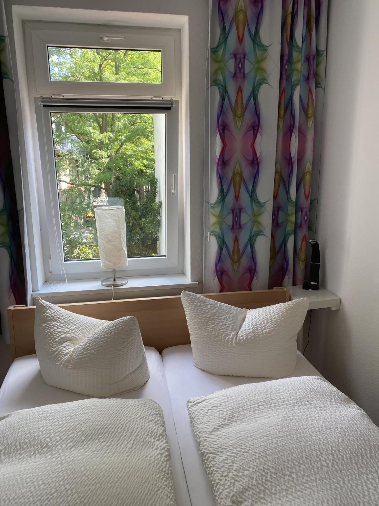 Apartments Und Zimmer Gaestehaus Matthias Dresden Phòng bức ảnh