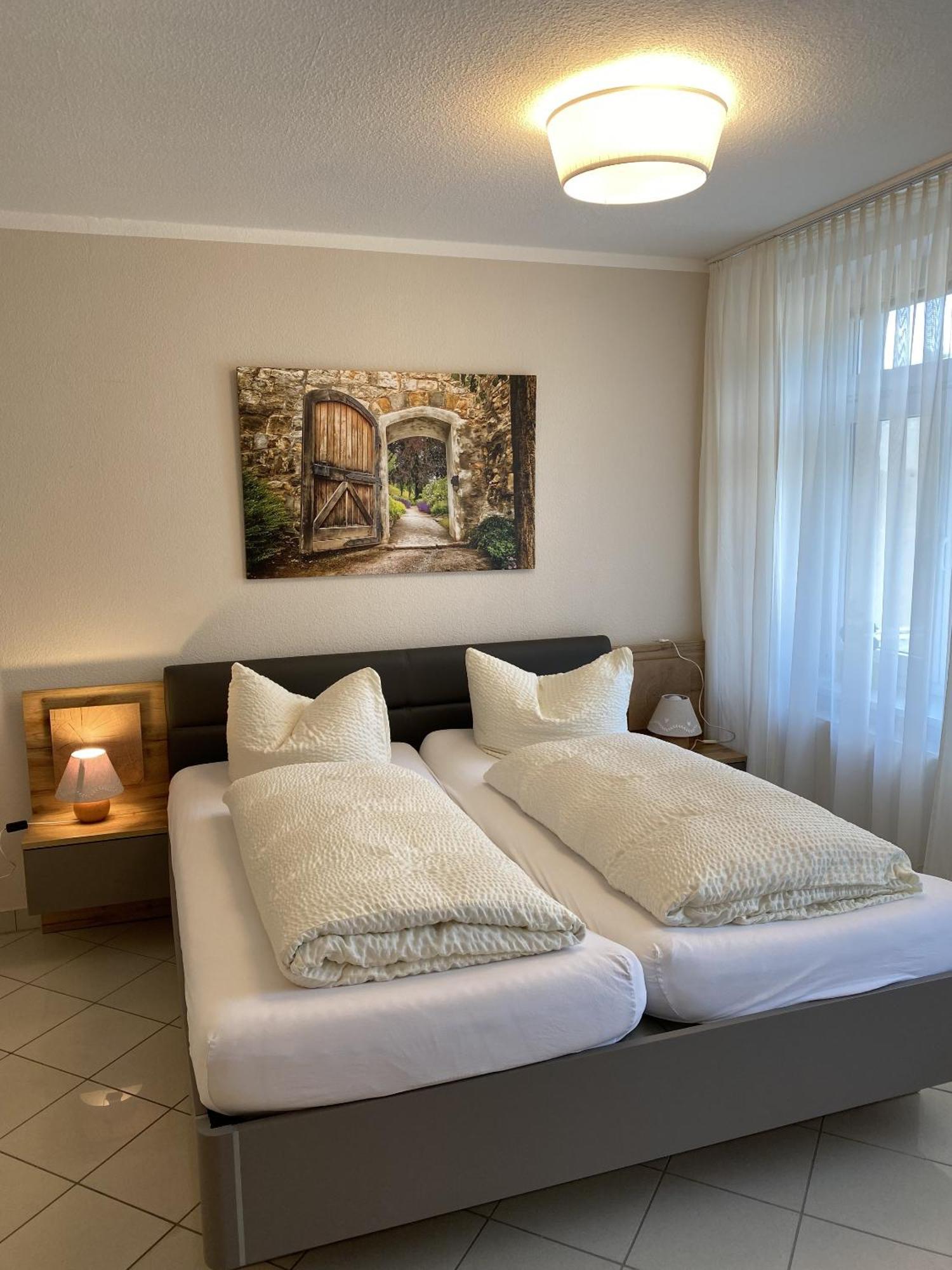 Apartments Und Zimmer Gaestehaus Matthias Dresden Phòng bức ảnh